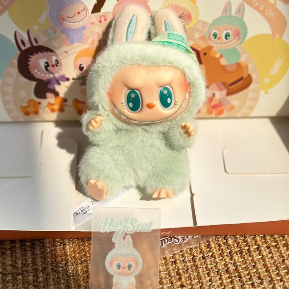 AUTHENTIC THE MONSTERS - Have a Seat Vinyl Plush Blind Box QUQU NWT - Picture 1 of 5